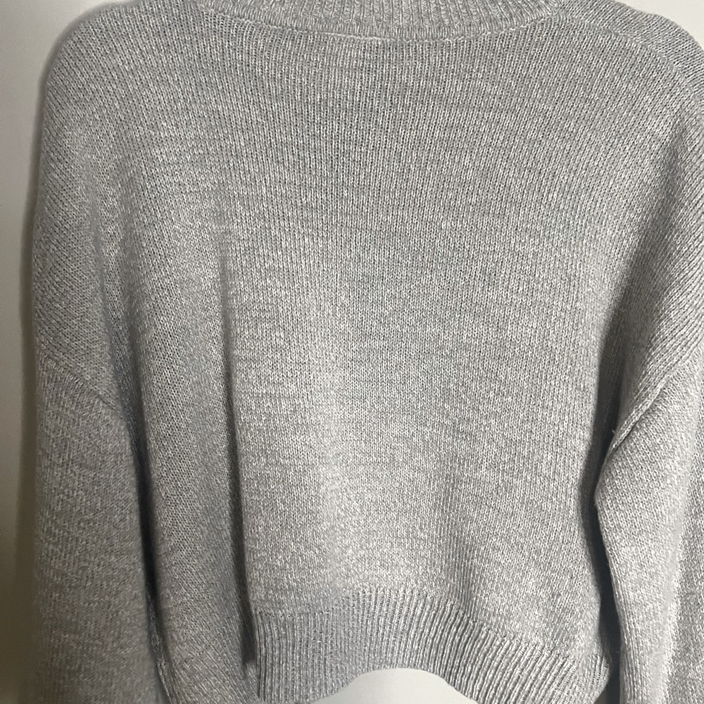 Divided Balloon Sleeves Cropped Sweater - Picture 5 of 5